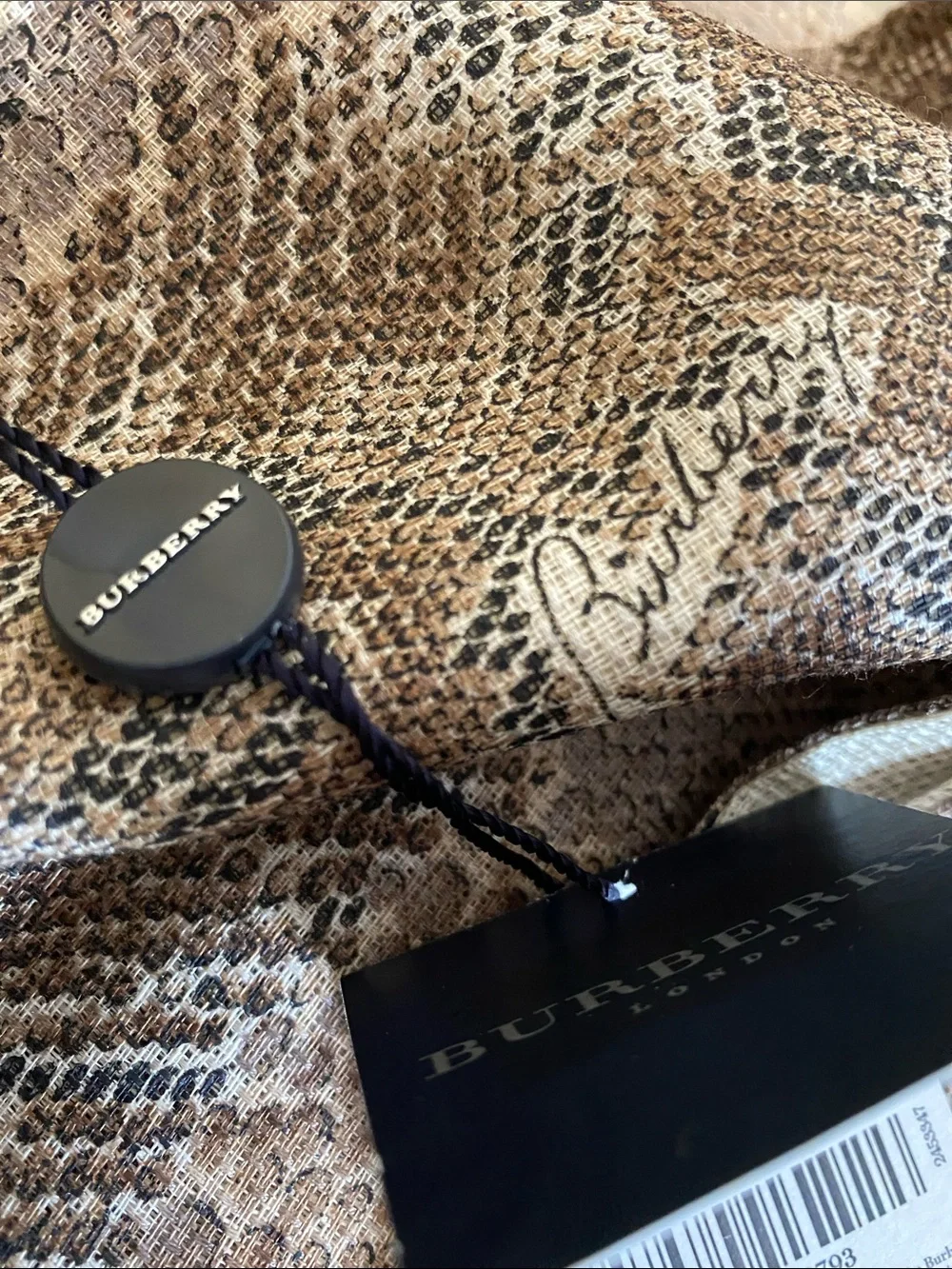 Burberry Linen Silk Snake Logo Scarf NWT Made in Italy 🇮🇹